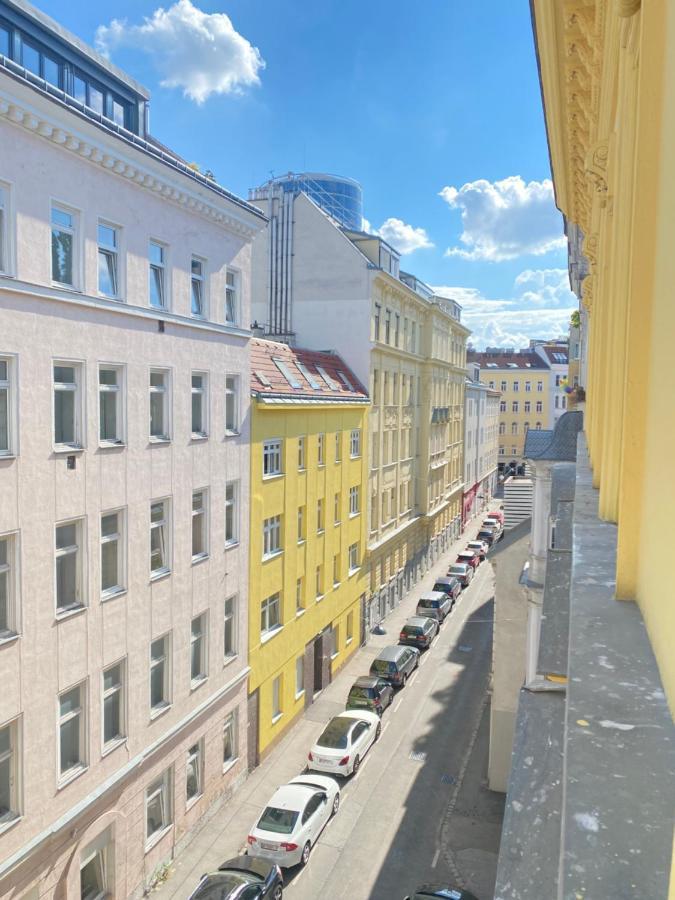 Steiner Residences Nestroyplatz *